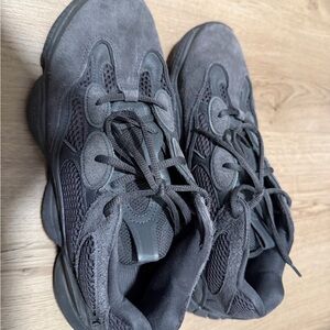 Yeezy Black Low-Top Sneakers
